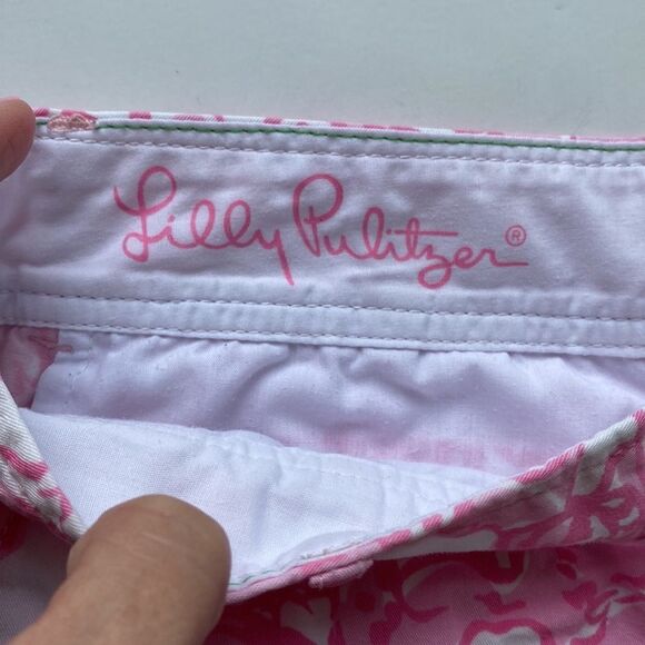 Lilly Pulitzer Buttercup She's A Fox Print Pink 5" Scallop Hem Shorts Size 00 - Picture 8 of 9